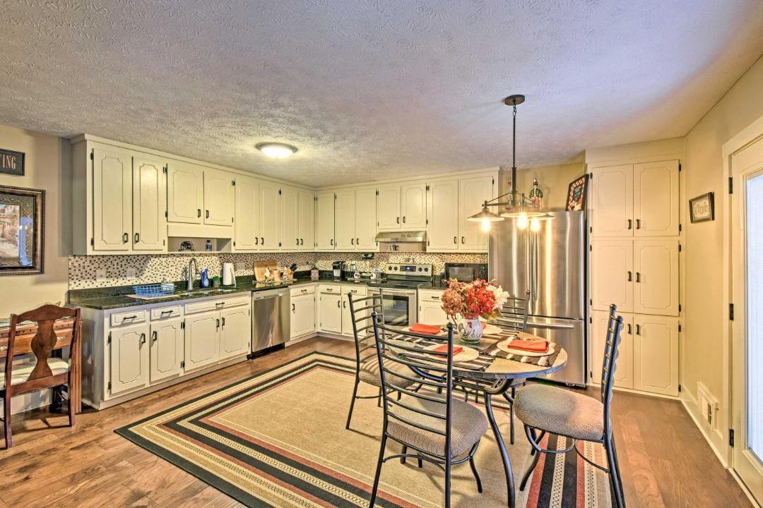 Photo of Others in Tate