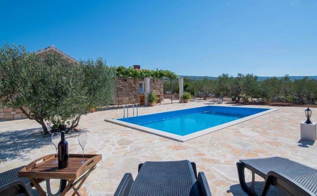 Photo of Outdoor in Supetar