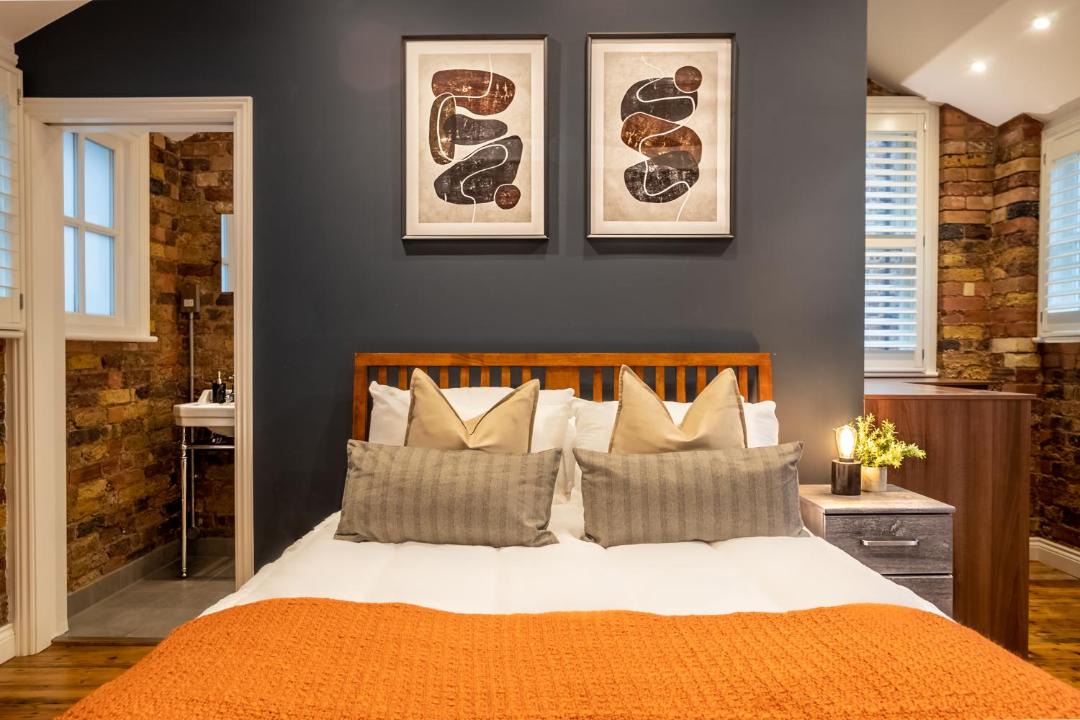 Photo of Others in Bethnal Green