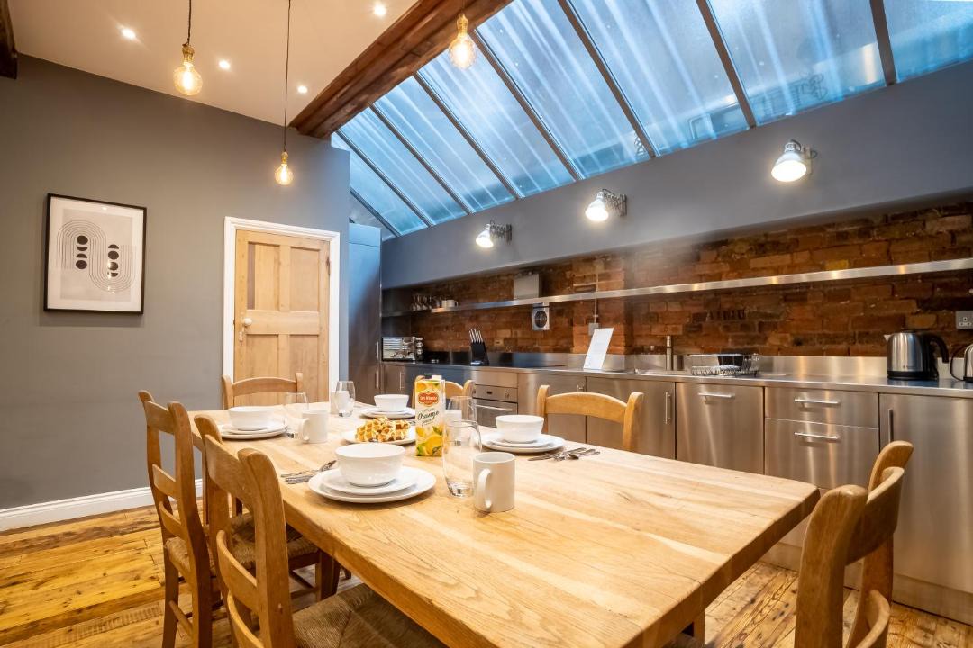 Photo of Others in Bethnal Green