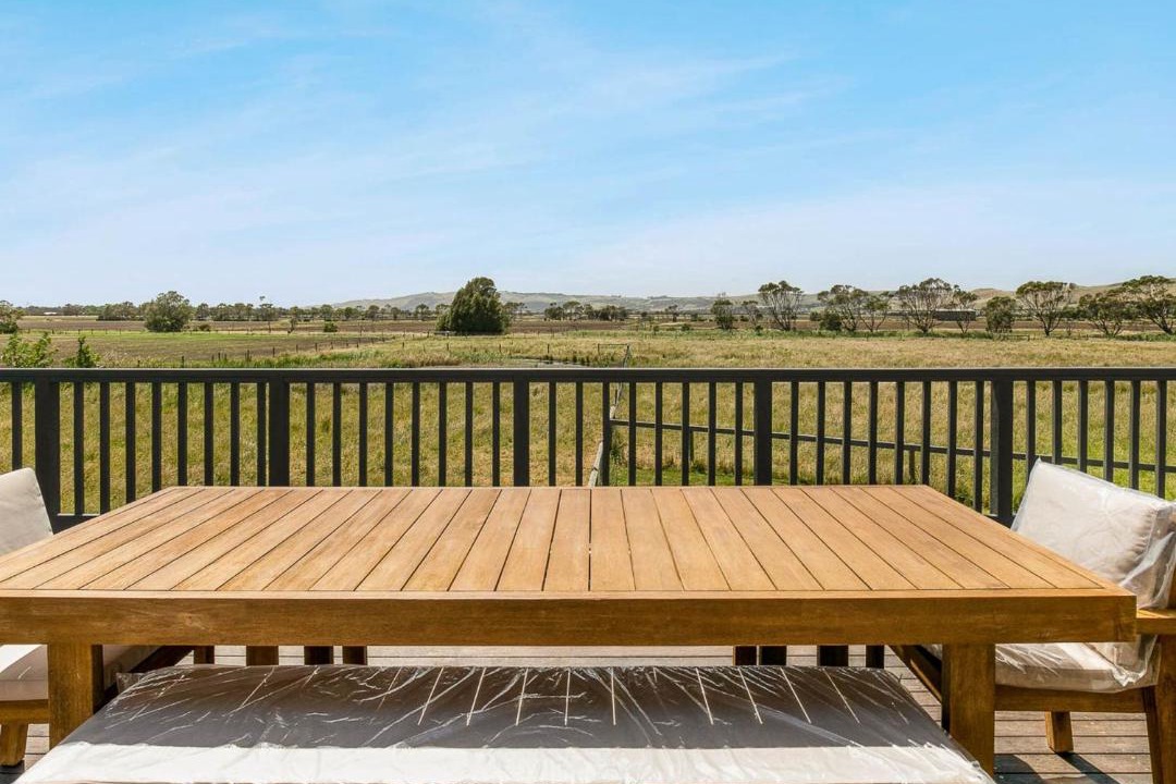 Photo of Others in Bass