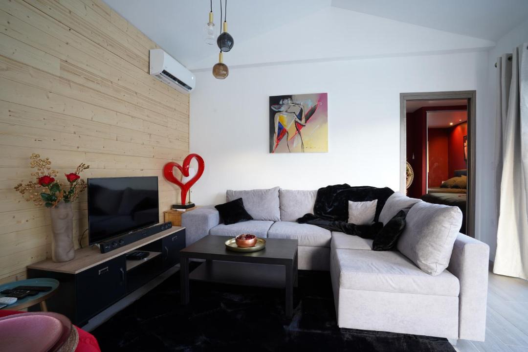 Photo of Livingroom in Montrabe