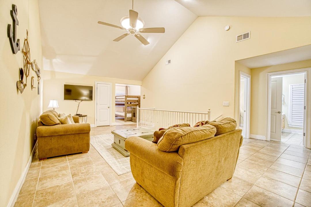 Photo of Livingroom in Sunset Pass