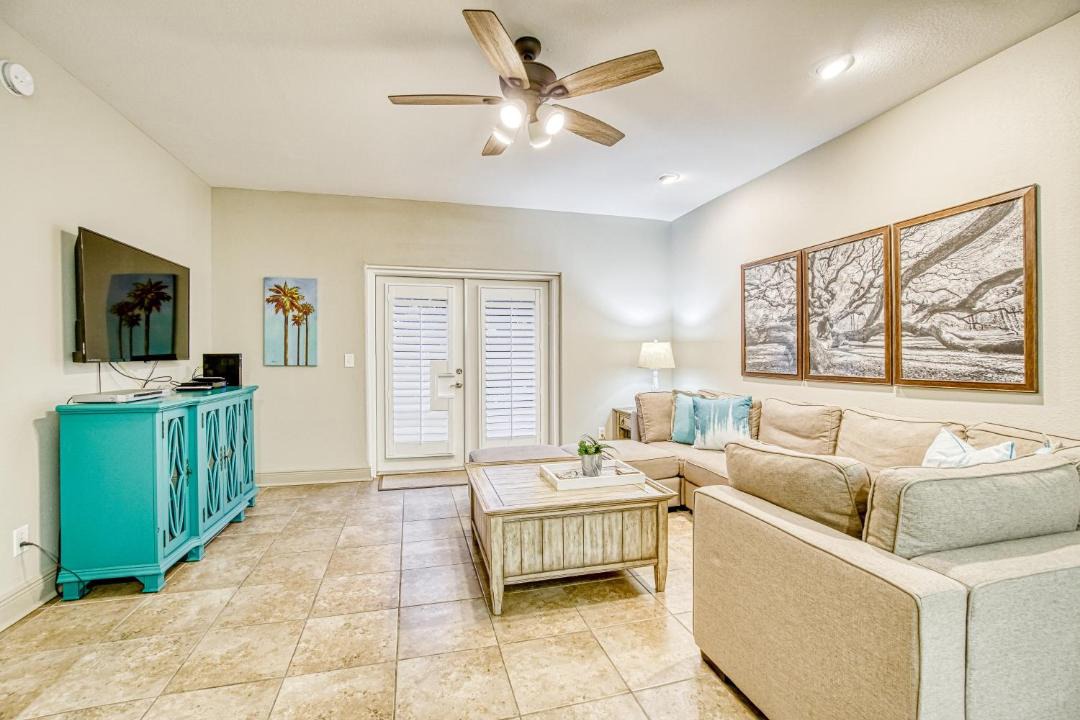 Photo of Livingroom in Sunset Pass