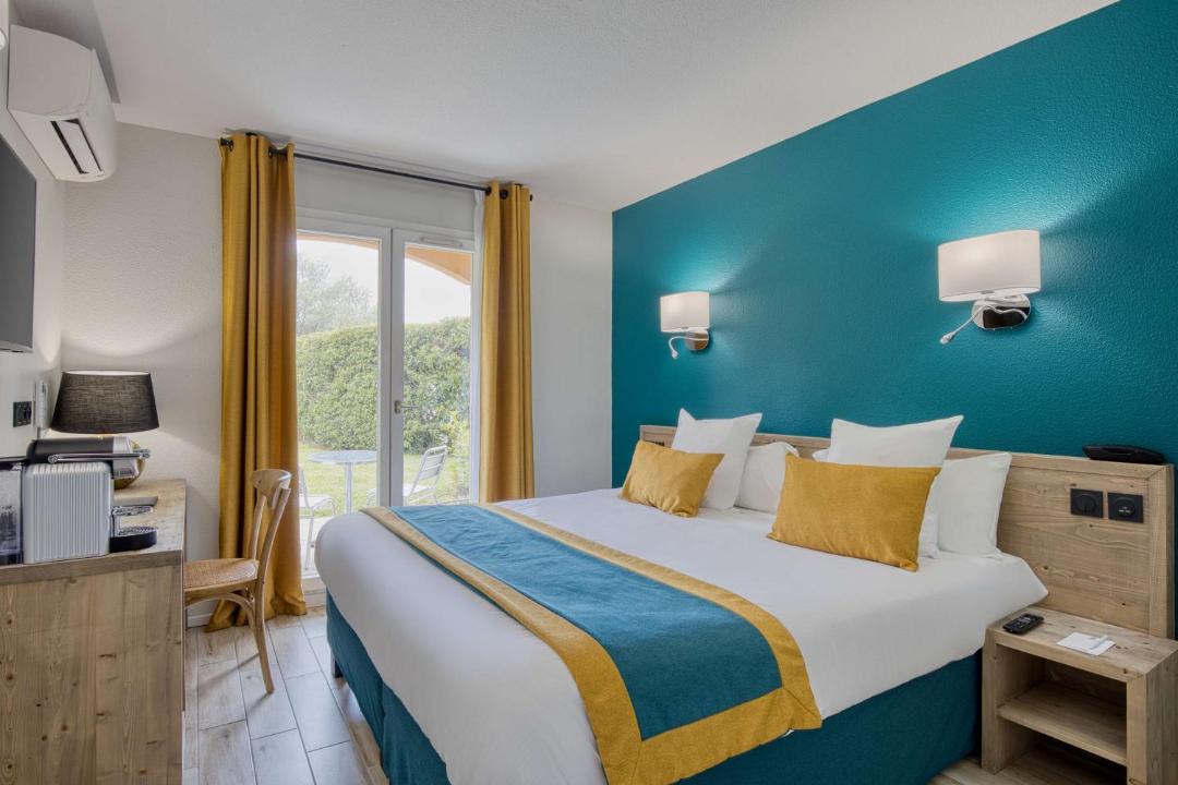 Photo of Others in Prades