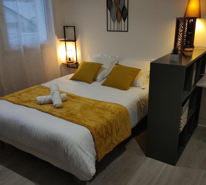 Photo of Bedroom in Anatole France Danton