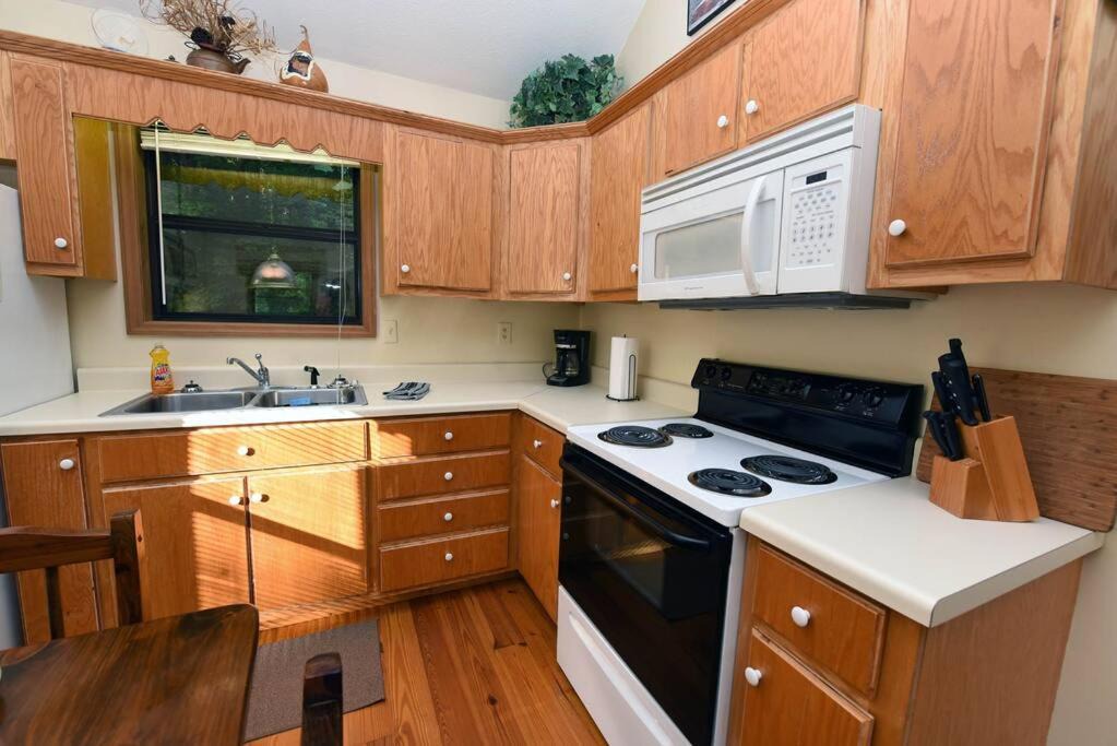 Photo of Kitchen in Blairsville