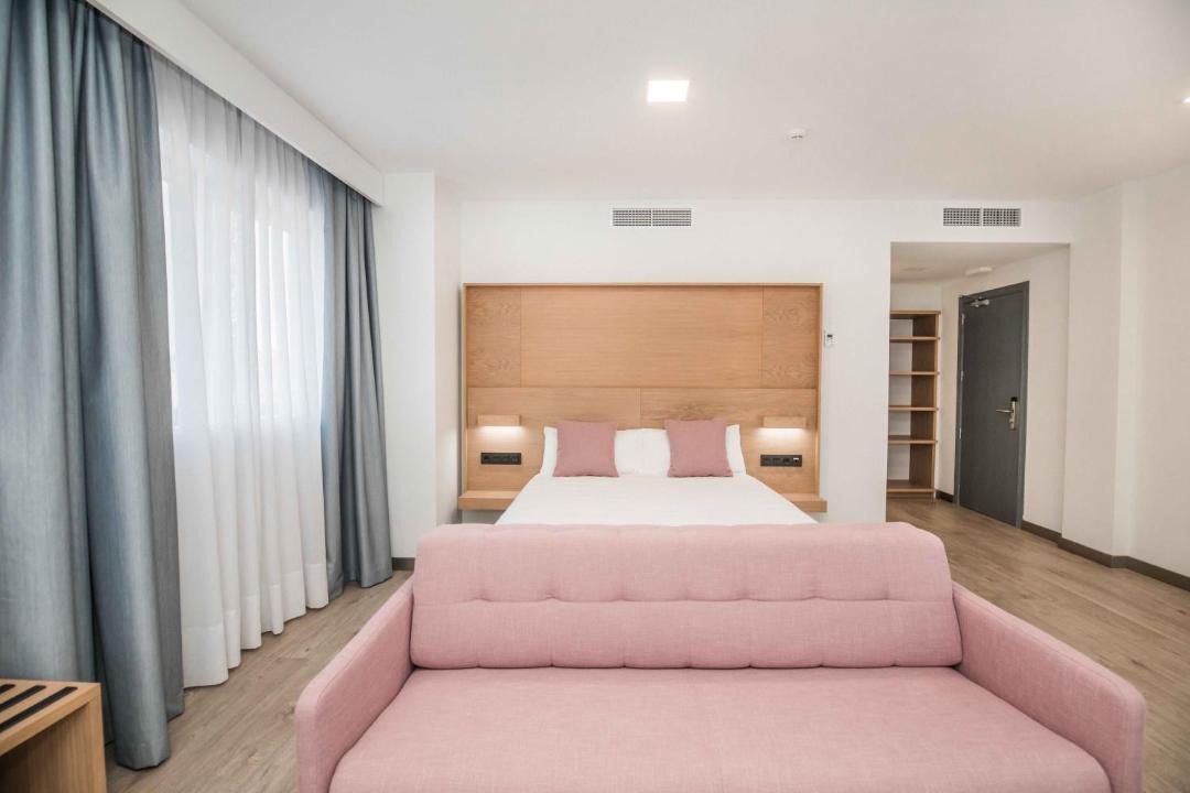 Photo of Bedroom in Avila