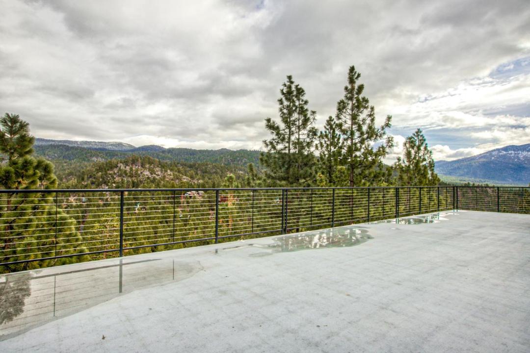 Photo of Patio Balcony in Zephyr Cove