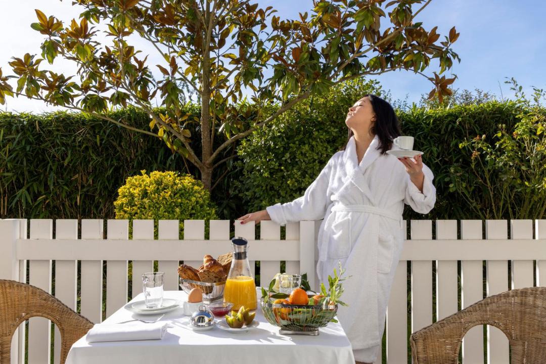 Photo of Others in Beauvoir