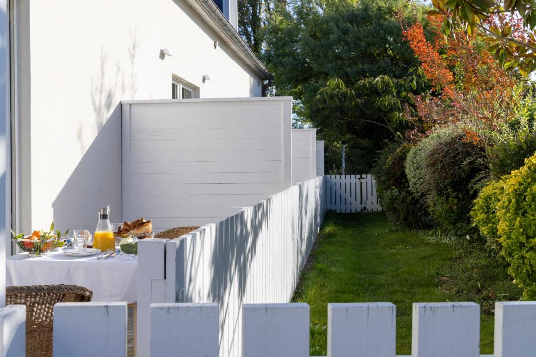 Photo of Others in Beauvoir