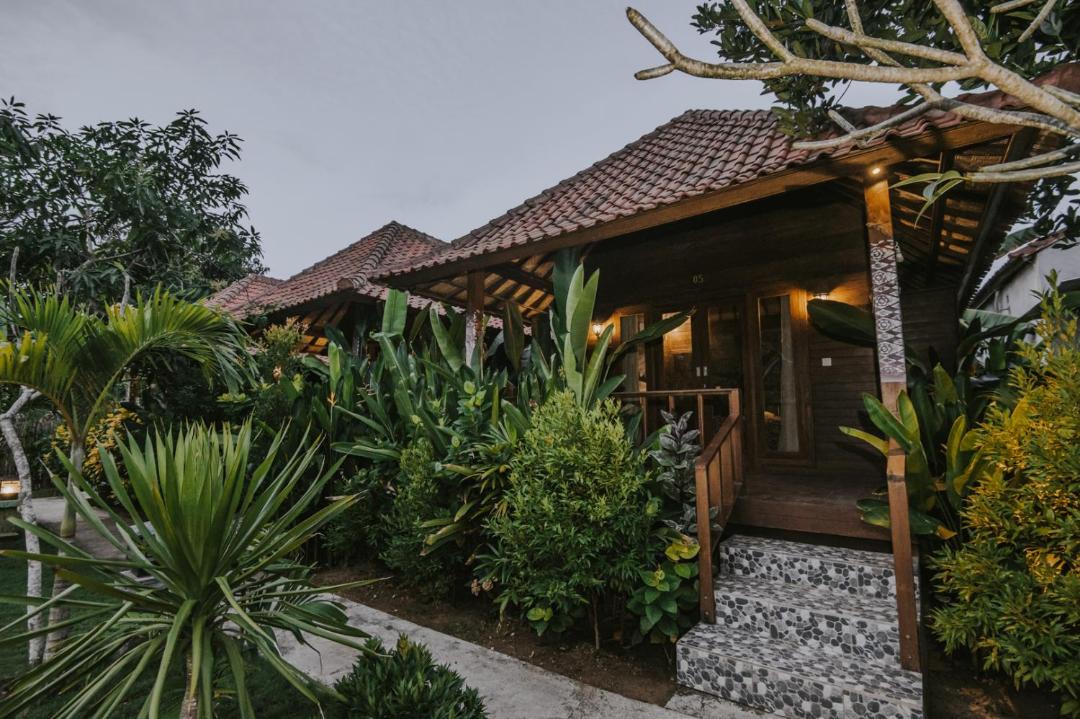 Photo of Others in Mushroom Bay