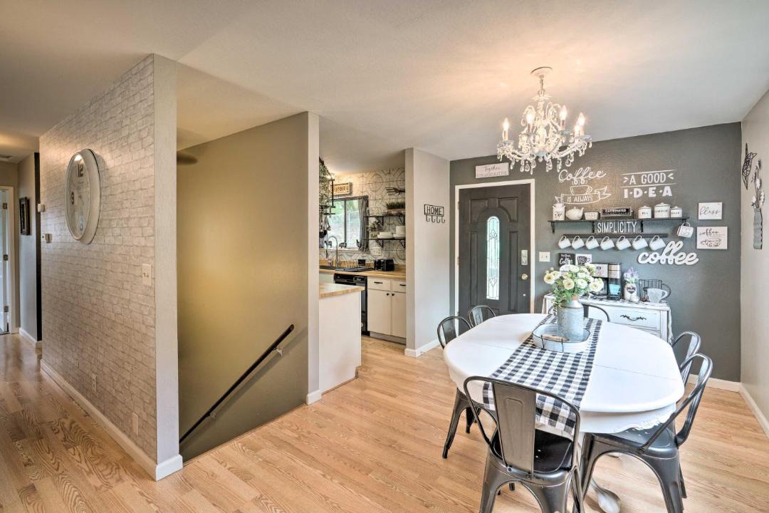 Photo of Others in Pine Grove