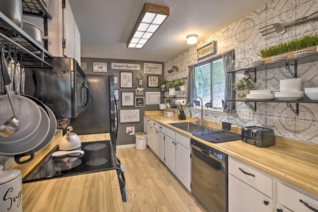 Photo of Others in Pine Grove