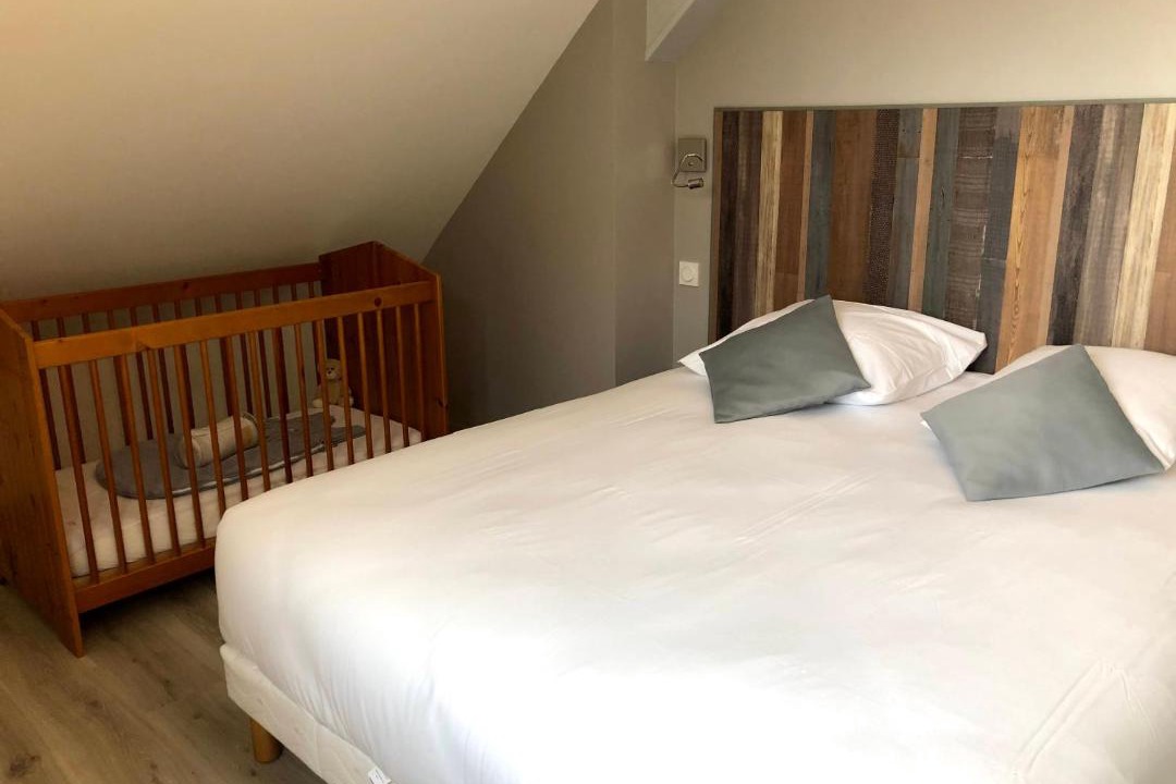 Photo of Bedroom in Portbail