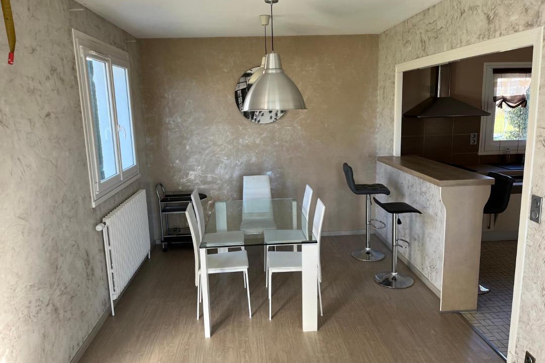 Photo of Others in Cusset