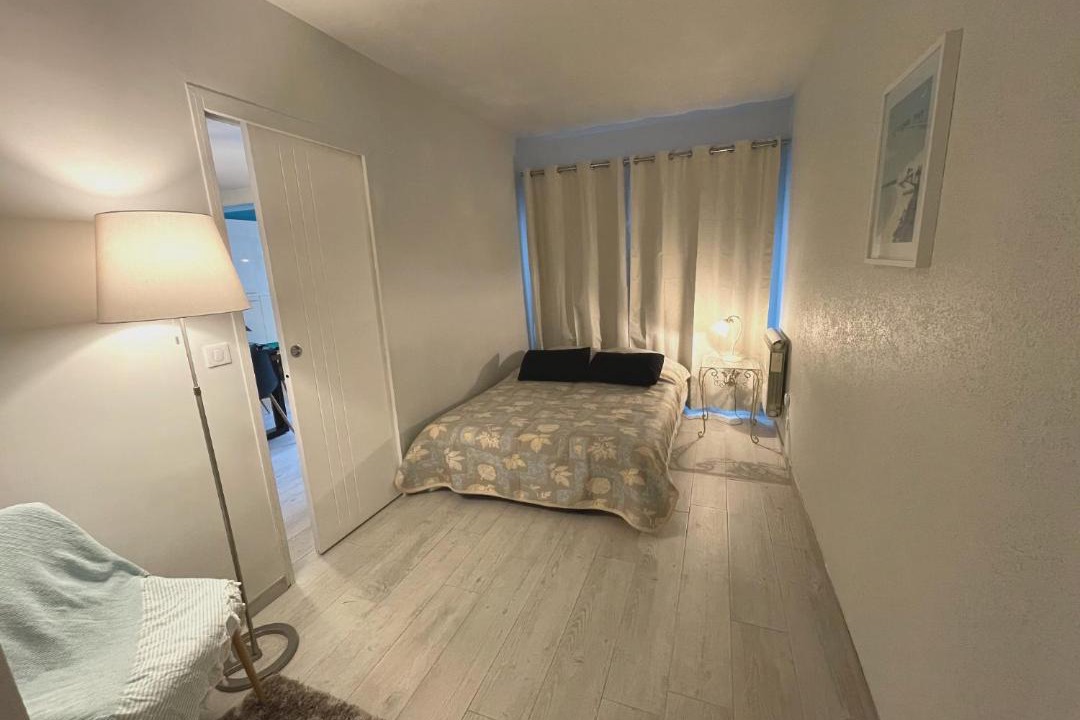 Photo of Bedroom in Luc-sur-Mer