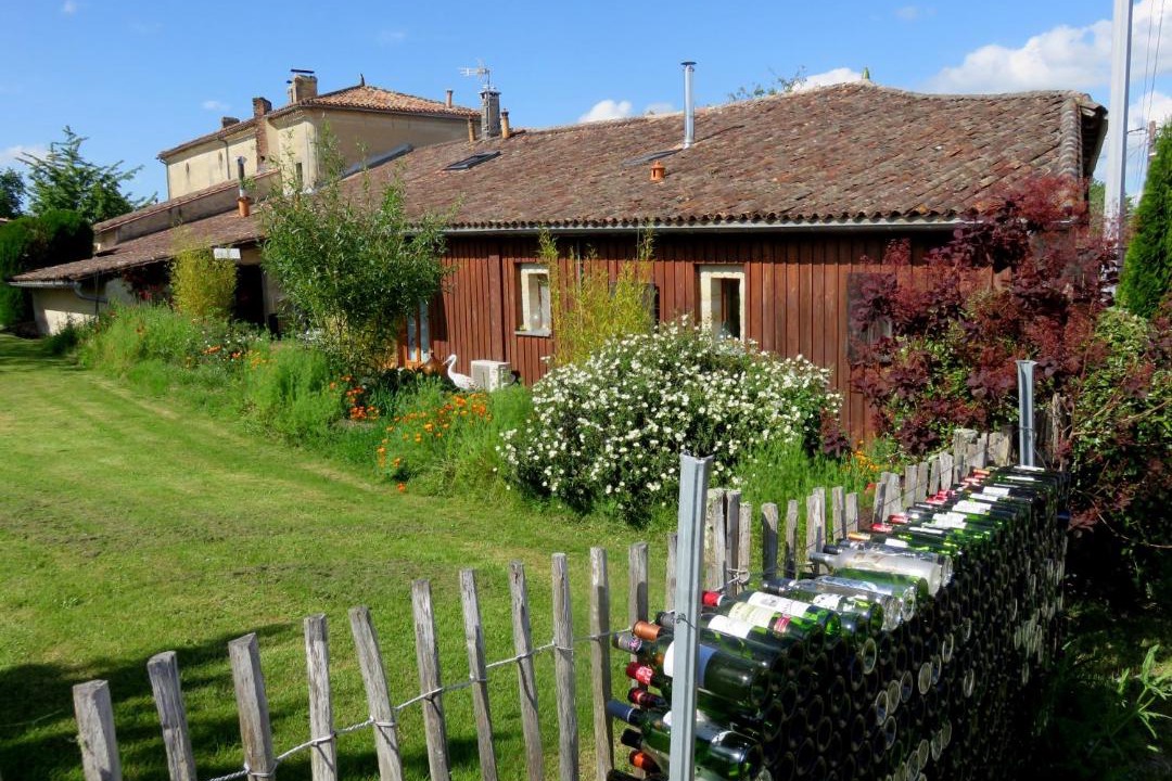 Photo of Buildings in Sadirac