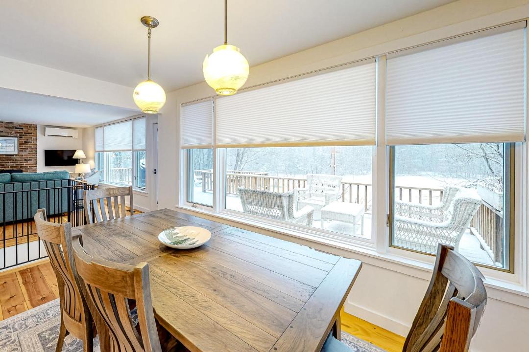 Photo of Livingroom in South Londonderry