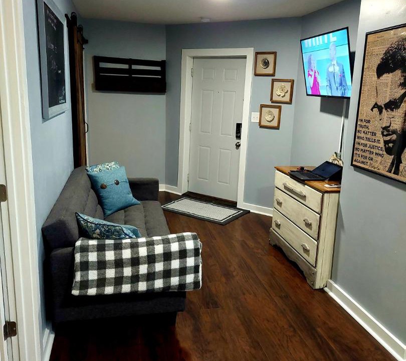 Photo of Livingroom in Fountain Square