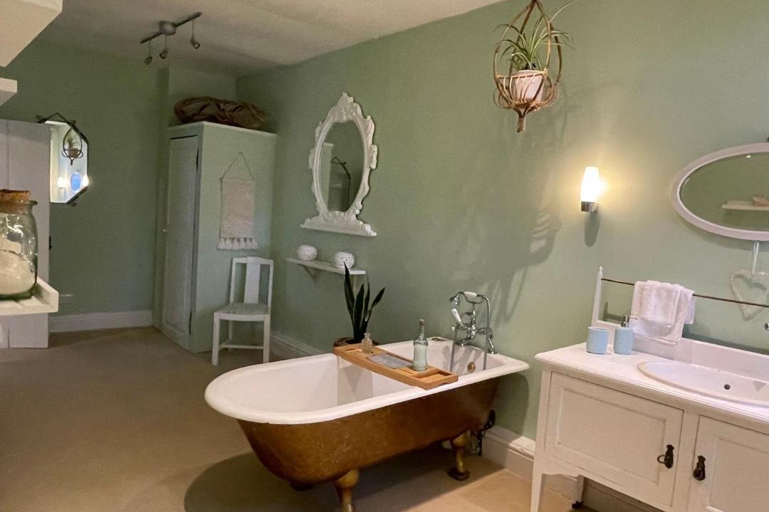 Photo of Bathroom in Leominster