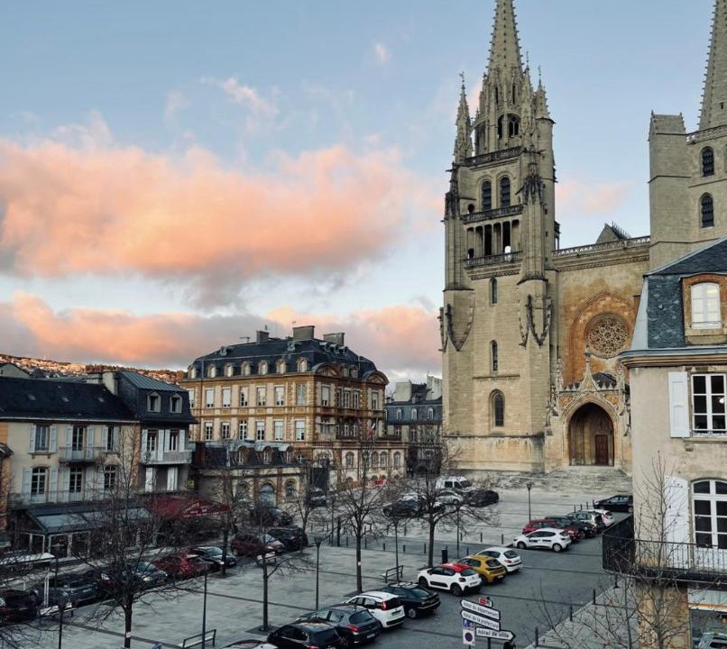 Photo of Buildings in Mende