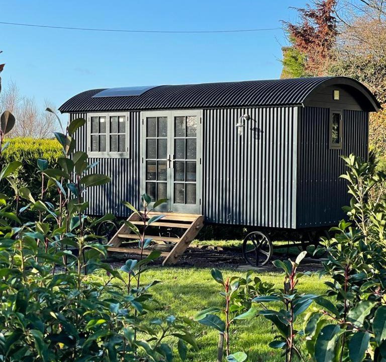 Photo of Buildings in Alton Barnes