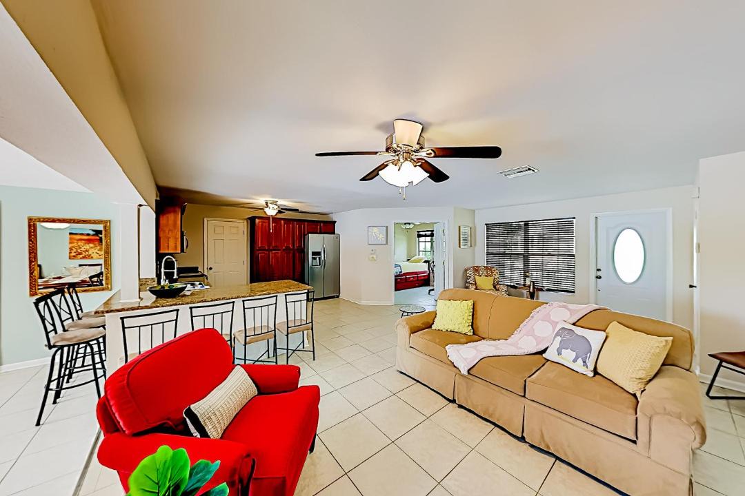 Photo of Others in Pelican