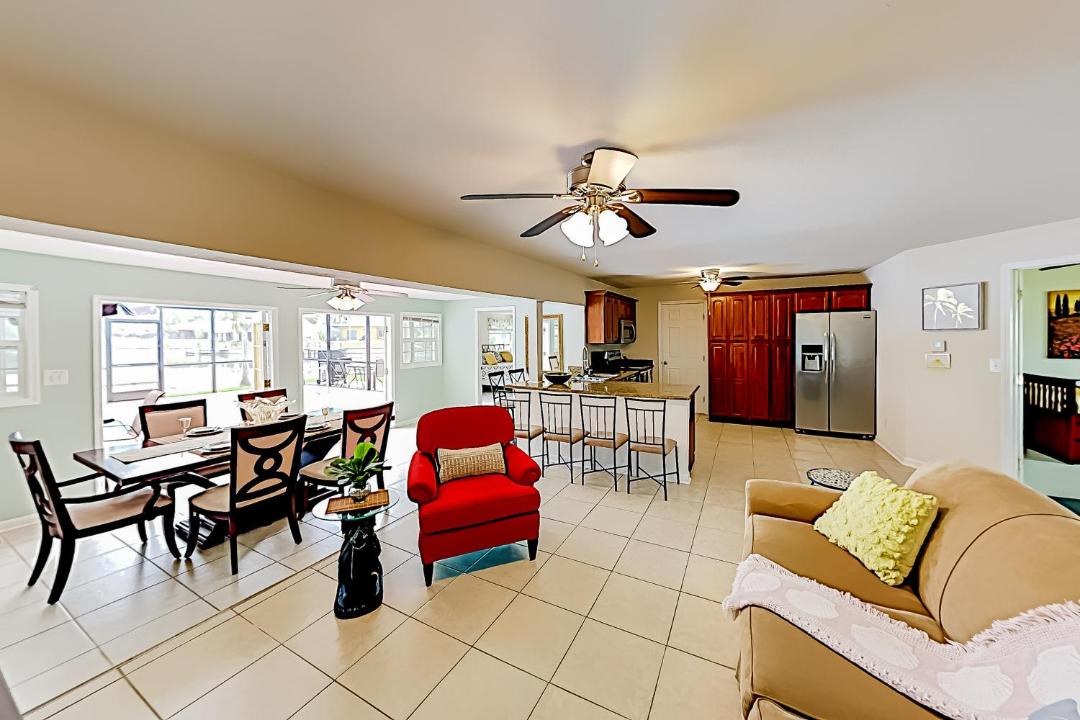 Photo of Others in Pelican