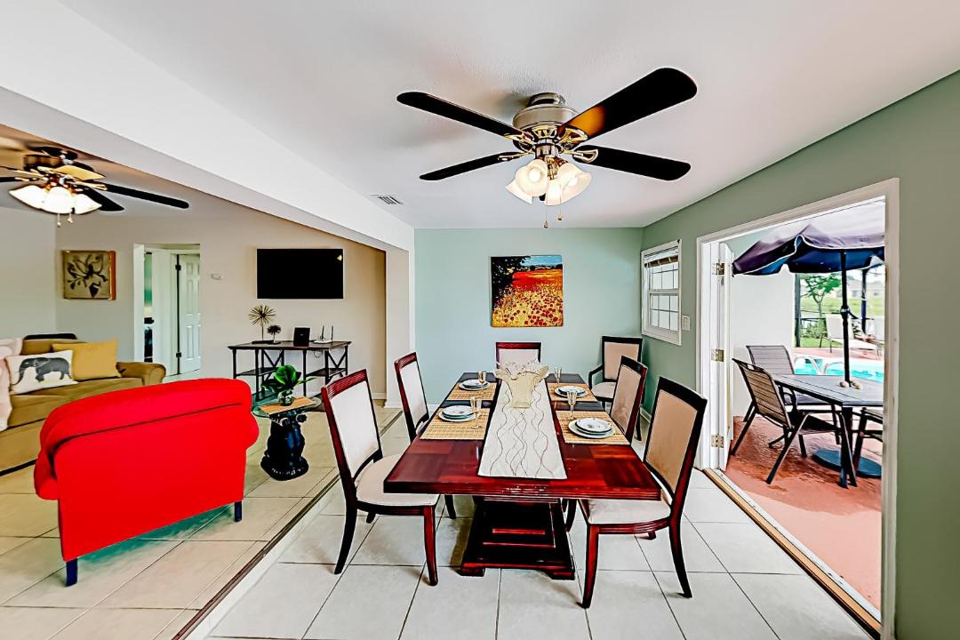 Photo of Others in Pelican