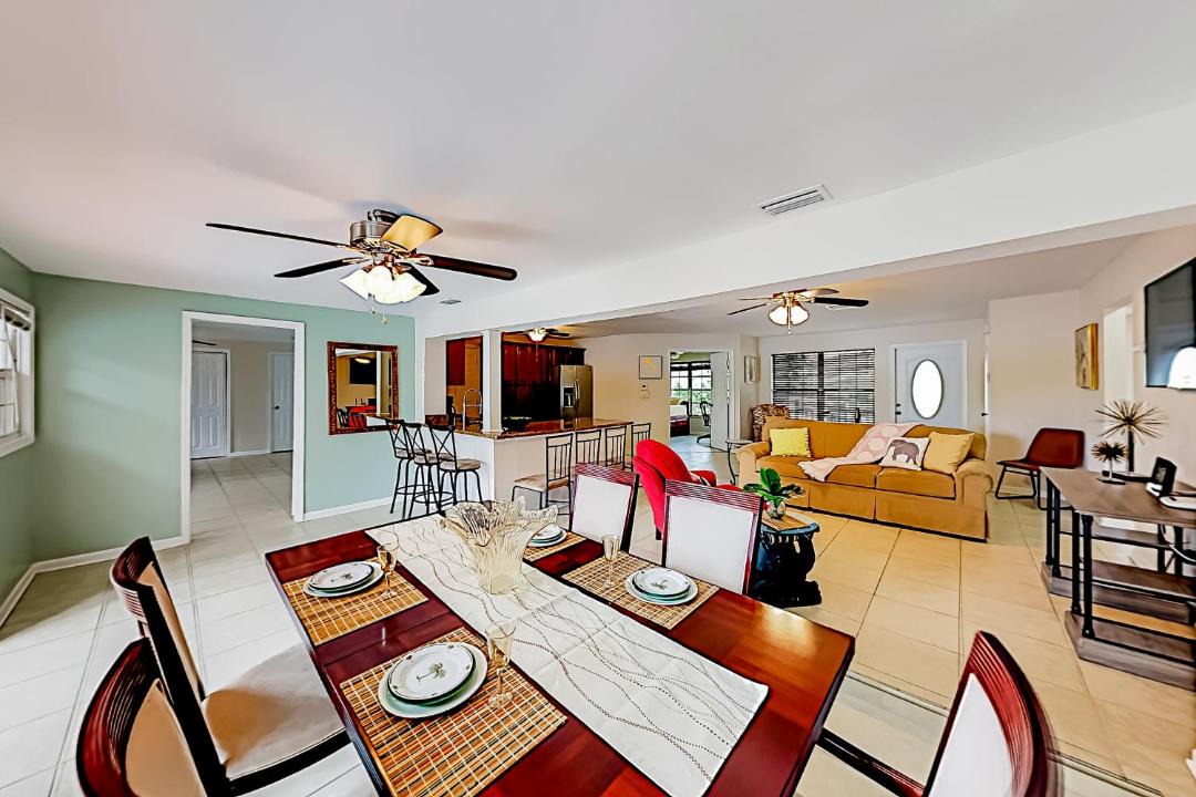 Photo of Others in Pelican