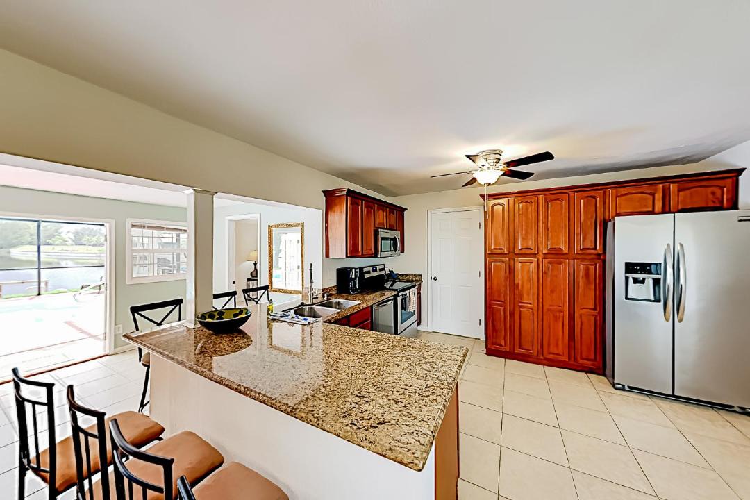 Photo of Others in Pelican