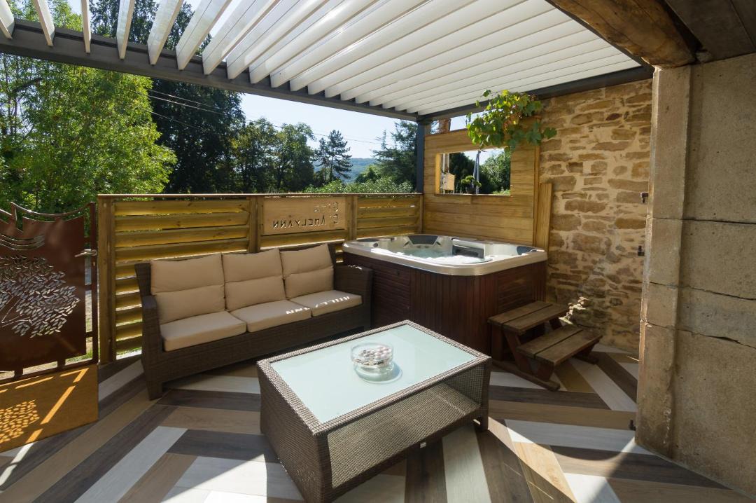 Photo of Others in Panossas