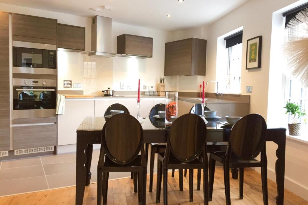 Photo of Livingroom in Oval