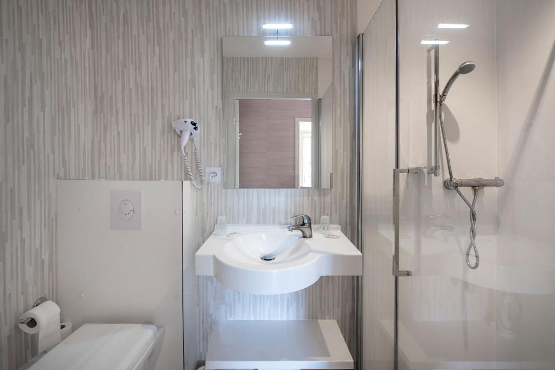 Photo of Bathroom in Salles-la-Source