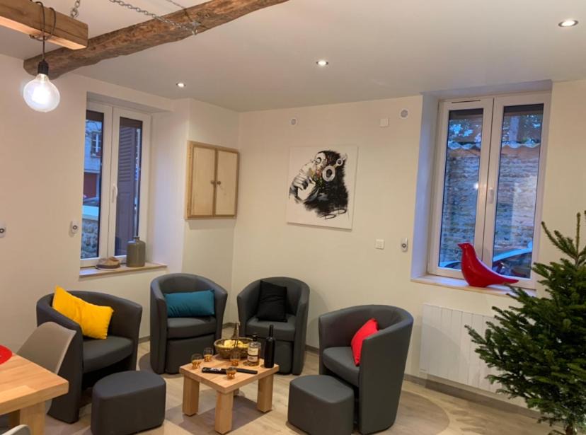 Photo of Livingroom in Charlieu