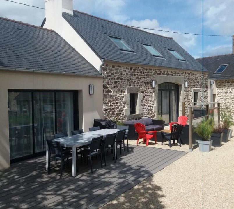 Photo of Buildings in Commana