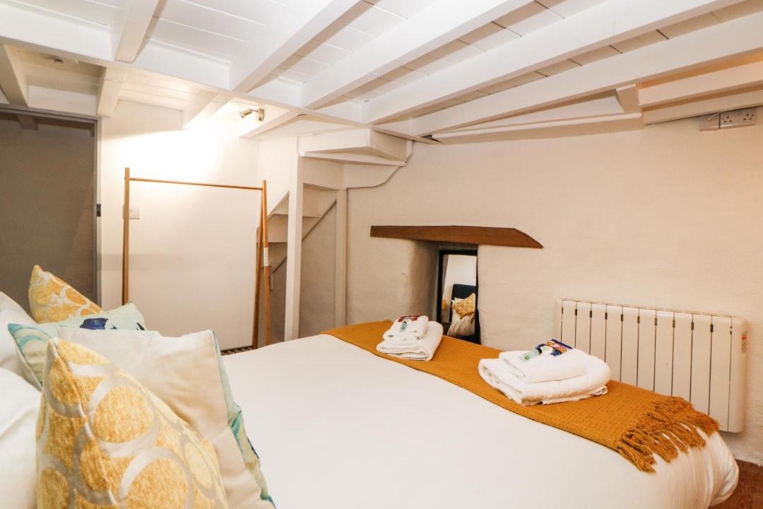 Photo of Bedroom in Polperro