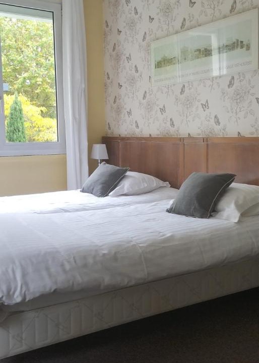 Photo of Others in Olivet