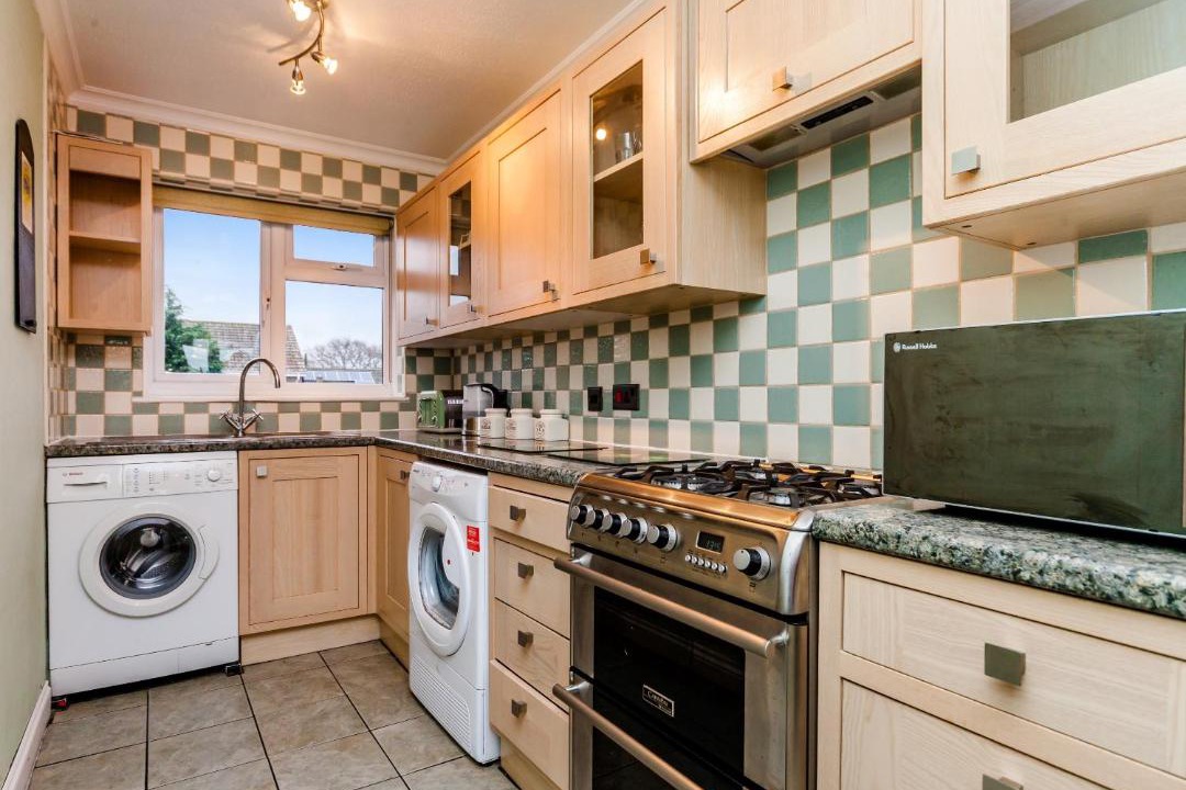 Photo of Kitchen in Burgess Hill