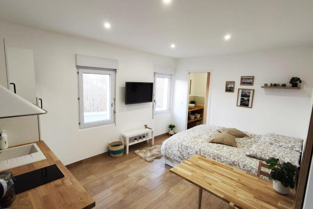 Photo of Bedroom in Saint-Denis-de-l'Hotel