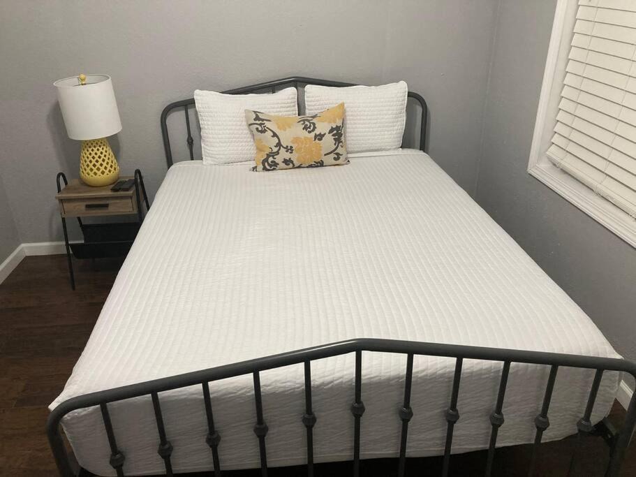 Photo of Bedroom in Highland Historic District