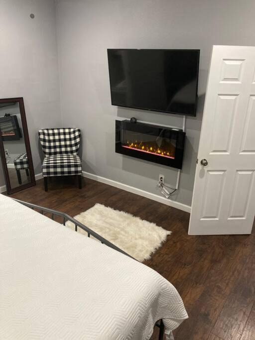 Photo of Bedroom in Highland Historic District