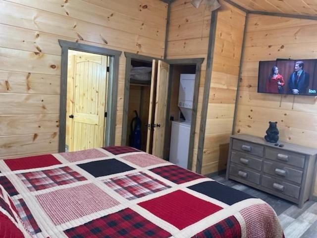 Photo of Bedroom in Cosby