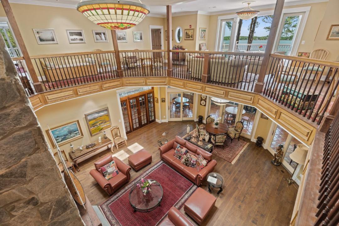 Photo of Others in Ridge