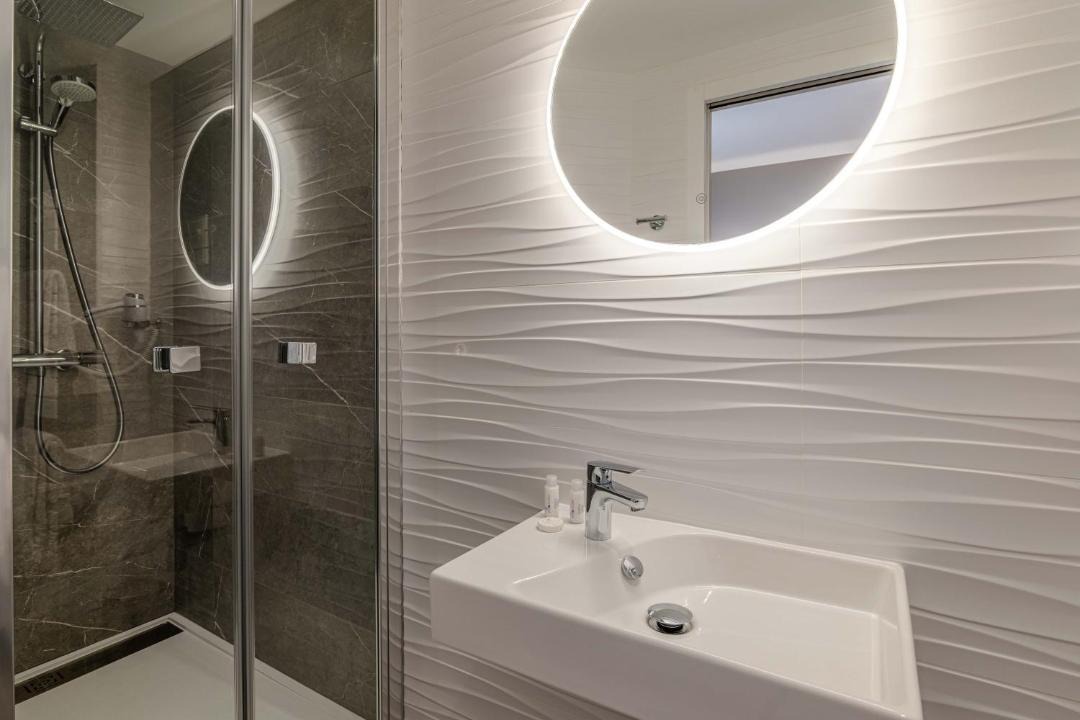 Photo of Bathroom in Caen City Centre