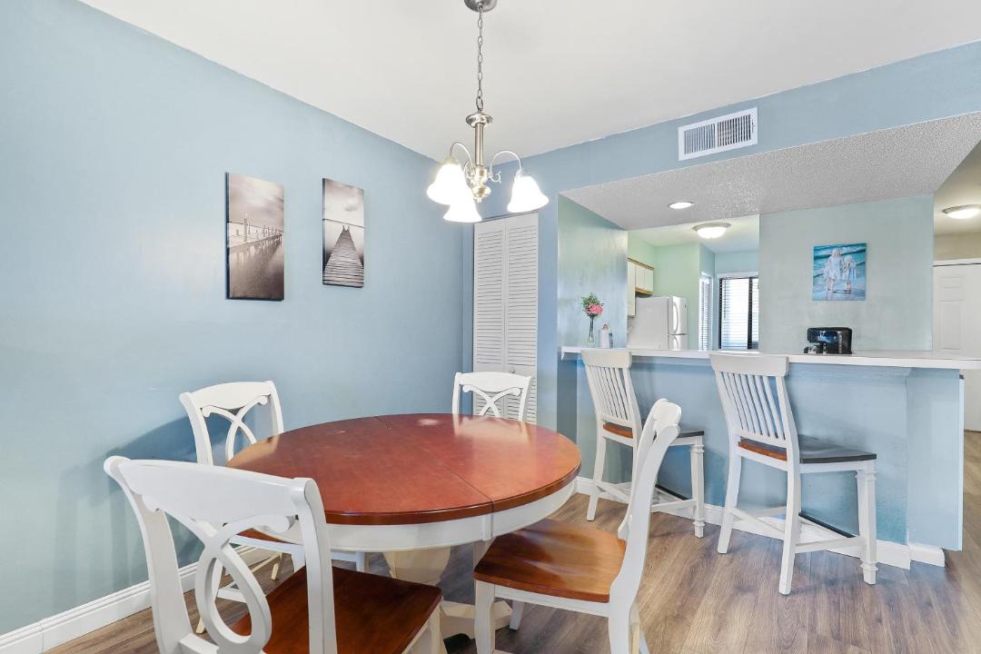 Photo of Livingroom in Sunset Point