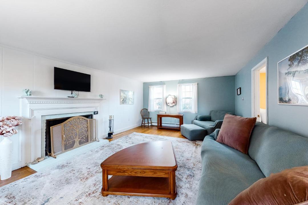 Photo of Livingroom in Dennis