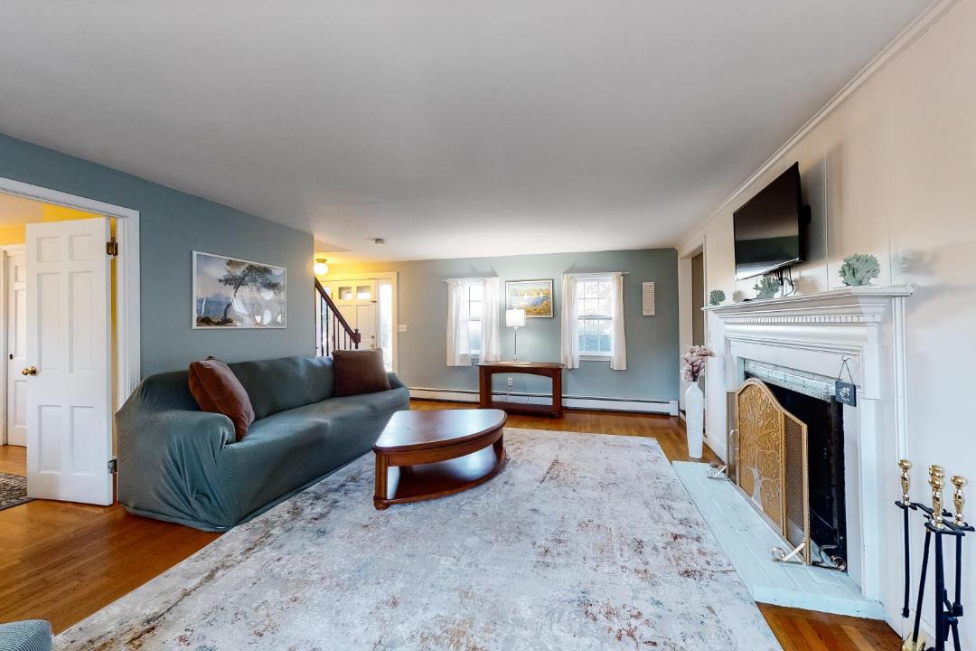 Photo of Livingroom in Dennis