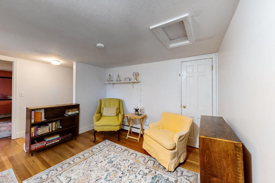 Photo of Livingroom in Dennis